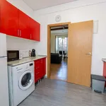 Rent 2 bedroom apartment of 80 m² in lisbon