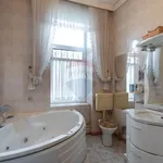 Rent 6 bedroom apartment of 250 m² in Bucharest