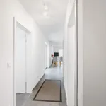 Rent 1 bedroom apartment of 53 m² in Frankfurt