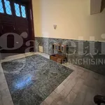 Rent 5 bedroom apartment of 110 m² in Lecce