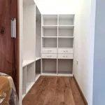 Rent 2 bedroom apartment of 101 m² in Кършияка