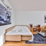 Appartement de 700 m² avec 2 chambre(s) en location à Paris