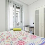 Rent a room of 80 m² in madrid