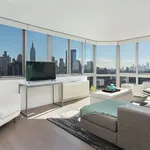 Rent 3 bedroom apartment of 1250 m² in Manhattan