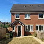 Rent 4 bedroom house in Wakefield