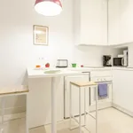 Rent 2 bedroom apartment of 45 m² in Madrid