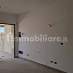 Affitto 4 camera appartamento di 99 m² in Rome