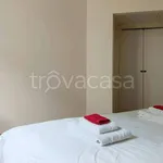 Rent 1 bedroom apartment of 60 m² in Milano