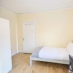 Rent 5 bedroom house in Dublin