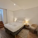 Rent 1 bedroom apartment of 80 m² in Lisbon