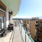 Rent 3 bedroom apartment of 100 m² in Napoli