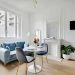 Rent 1 bedroom apartment of 28 m² in paris