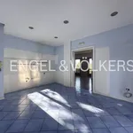 Rent 5 bedroom apartment of 200 m² in Naples