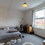 Rent 4 bedroom house in Headingley
