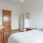 Rent 7 bedroom apartment in Lisbon