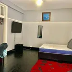 Rent 1 bedroom apartment in Durban