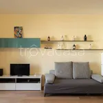 Rent 2 bedroom apartment of 75 m² in Milano