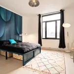 Rent 20 bedroom apartment in Charleroi