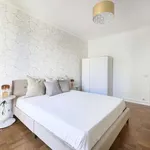 Rent a room in lisbon