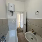 Rent 4 bedroom house of 70 m² in Roma