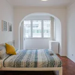 Rent a room in lisbon