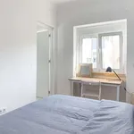 Rent a room in lisbon