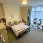 Rent 6 bedroom flat in Wales