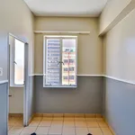 Rent 1 bedroom apartment in Johannesburg