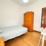 Rent 4 bedroom apartment in Bilbao