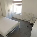 Rent 3 bedroom flat in North East England