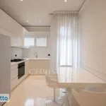 Rent 2 bedroom apartment of 75 m² in Milan