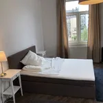 Rent a room of 80 m² in Frankfurt am Main