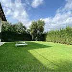 Rent 7 bedroom house of 260 m² in Pietrasanta