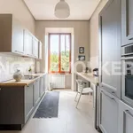 Rent 5 bedroom house of 15 m² in Rome