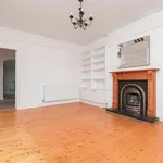 Rent 4 bedroom house in Scotland