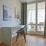 Miete 2 Schlafzimmer wohnung von 79 m² in Berlin