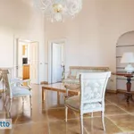 Rent 6 bedroom apartment of 240 m² in Naples