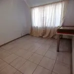 Rent 2 bedroom apartment in Roodepoort