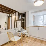 Appartement de 290 m² avec 1 chambre(s) en location à Paris