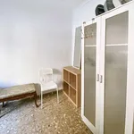 Rent 4 bedroom apartment in Valencia