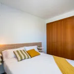 Rent a room of 111 m² in Valencia