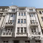 Pronajměte si 3 ložnic/e byt o rozloze 84 m² v Prague