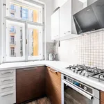 Rent 3 bedroom apartment of 92 m² in Capital City of Prague