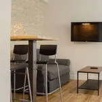 Rent 1 bedroom apartment of 55 m² in madrid