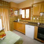 Rent 2 bedroom house of 90 m² in Alicante']