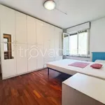 Rent 2 bedroom apartment of 60 m² in Milano