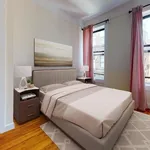 Rent 3 bedroom apartment in Manhattan