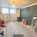 Rent 3 bedroom flat in Scotland