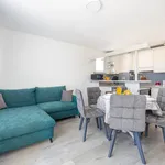 Rent 2 bedroom apartment of 60 m² in Split