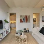 Rent 4 bedroom apartment of 85 m² in Barcelona